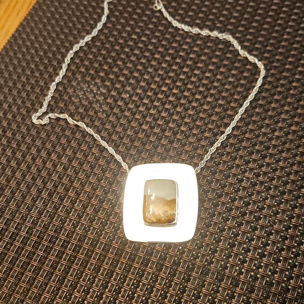STERLING SILVER PENDANT WITH PICTURE JASPER GEMSTONE